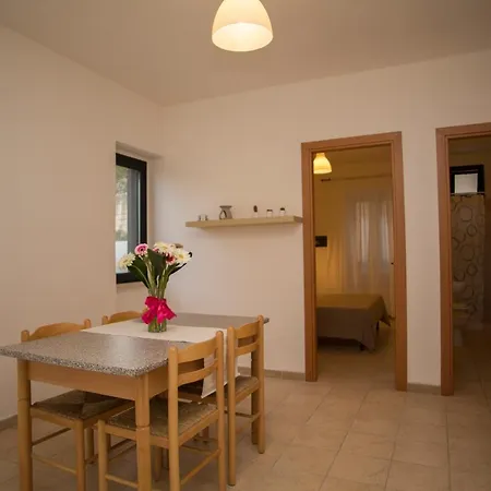 Aparthotel La Caletta *